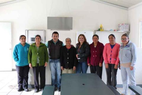 La Coordinación de Salud Municipal y Coeprist visitan comedores escolares de Contla imagen 4