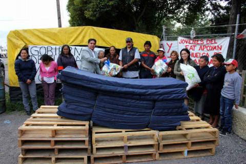 Se solidariza Autoridad Municipal con ex trabajadores de Calzado Sandak imagen 1