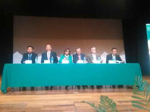Desprecia secretario de salud a enfermos renales