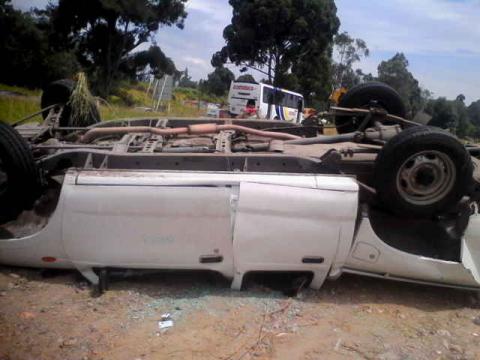 Funcionario de Puebla vuelca un auto oficial imagen 3