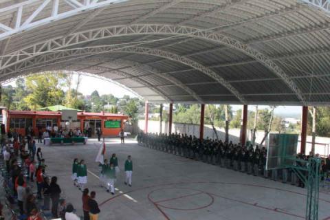 Diputado Federal logró Beneficiar a 104 escuelas con una techumbre imagen 2