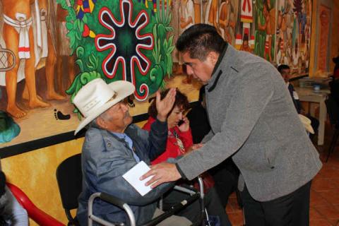 Canalizan a pacientes con cataratas para cirugías gratuitas imagen 3