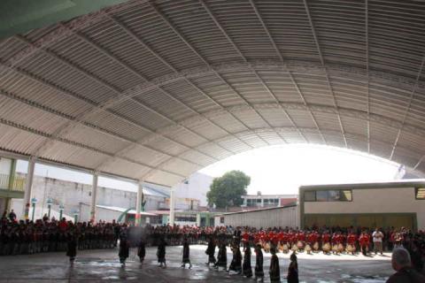 Diputado Federal beneficia a 4 escuelas de Chiautempan con techumbres imagen 2