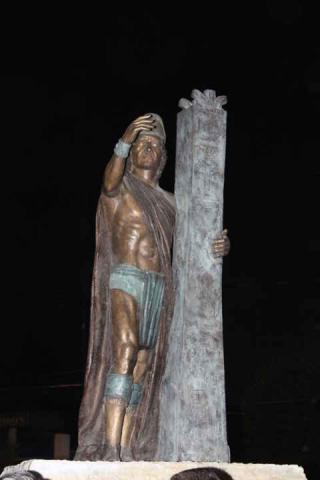 Develan en Calpulalpan estatua a Nezahualcóyotl en nueva Glorieta imagen 5