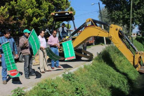 Da alcalde de Nativitas banderazo para construir dren sanitario imagen 4