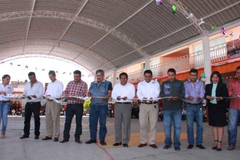 Primaria Emiliano Zapata de Tepetitla, fue beneficiada con una techumbre imagen 3