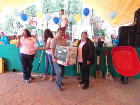 Padres de Xaloztoc fueron festejados en su día imagen 4