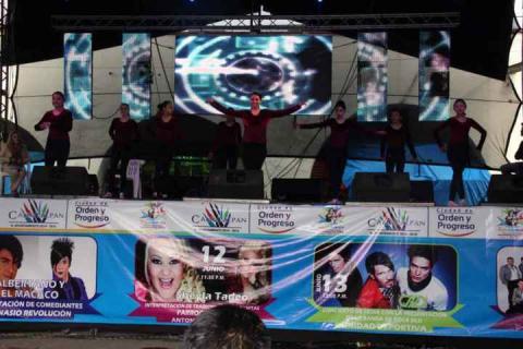 Calpulalpan impulsa talentos locales en Feria Patronal 2016 imagen 1