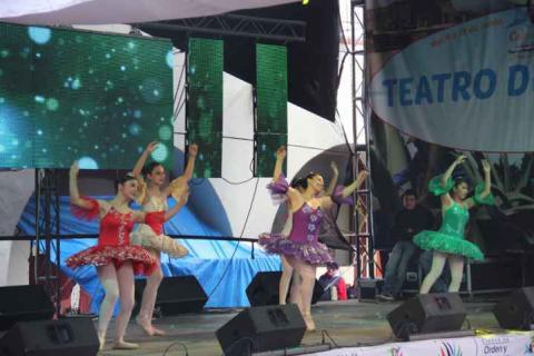 Calpulalpan impulsa talentos locales en Feria Patronal 2016 imagen 3