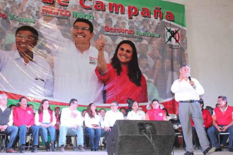 Realizan exitoso cierre de campaña candidatos priistas en Tlaxco imagen 1