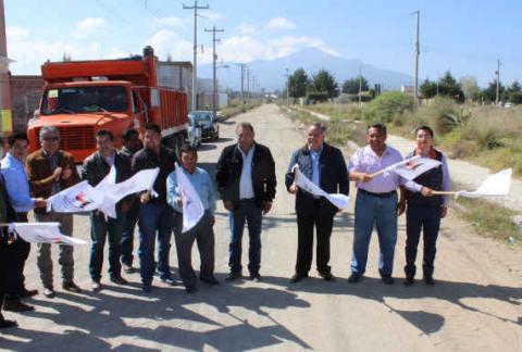 Inicia Ayuntamiento pavimentación de calle Ecología imagen 2