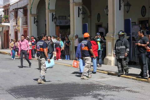 Con simulacro recuerda Calpulalpan Día Nacional de Protección Civil imagen 9