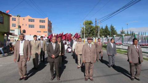 Asisten autoridades al Aniversario de escuela imagen 4