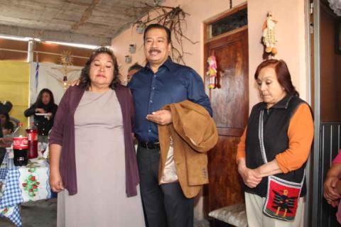 Alcalde de Zacatelco entrega ahorro a beneficiarias del proyecto “Tu casa 2004” imagen 4