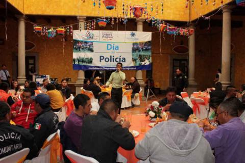 Calpulalpan reconoce a sus policías municipales en su día imagen 6