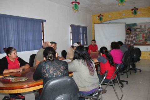 En Xicohtzinco se inicia el curso-taller de herbolaria imagen 2