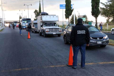 Despliegan operativo durante la tradicional "Noche que Nadie Duerme" imagen 4