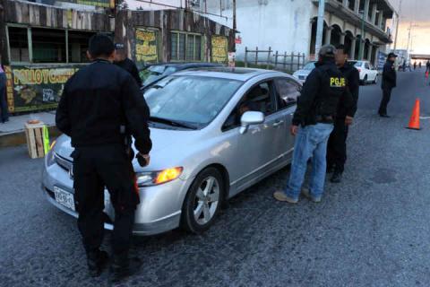 Despliegan operativo durante la tradicional "Noche que Nadie Duerme" imagen 2