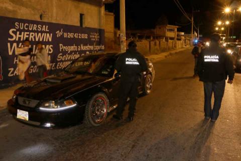Despliegan operativo durante la tradicional "Noche que Nadie Duerme" imagen 5