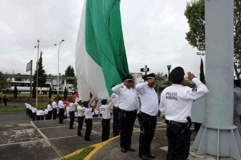 Realizan en Calpulalpan Homenaje en Conmemoración del CXCIV Aniversario de la Consumación de la Independencia imagen 12