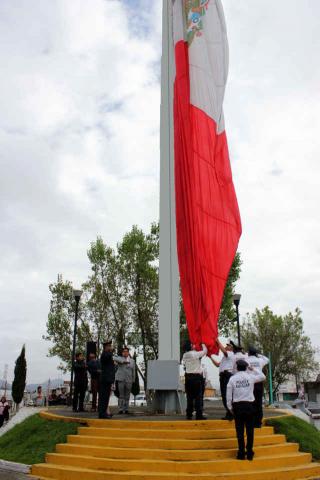 Realizan en Calpulalpan Homenaje en Conmemoración del CXCIV Aniversario de la Consumación de la Independencia imagen 2
