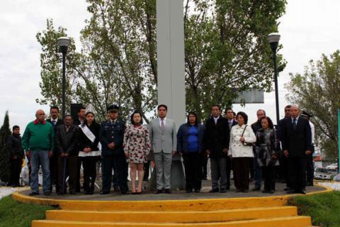 Realizan en Calpulalpan Homenaje en Conmemoración del CXCIV Aniversario de la Consumación de la Independencia imagen 1
