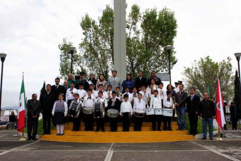 Realizan en Calpulalpan Homenaje en Conmemoración del CXCIV Aniversario de la Consumación de la Independencia imagen 5