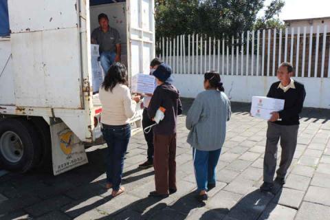 Entrega SMDIF 7 mil 488 despensas a familias vulnerables imagen 1