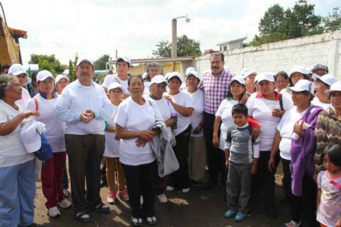 Se generan empleos temporales para mujeres en Zacatelco imagen 2