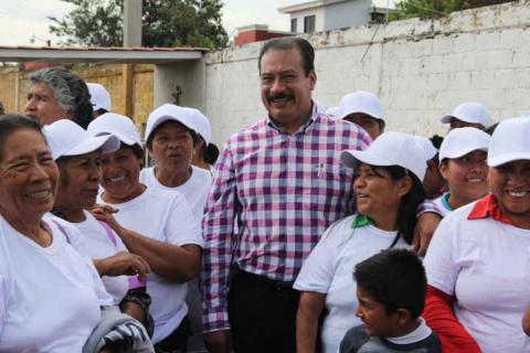 Se generan empleos temporales para mujeres en Zacatelco imagen 3