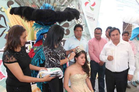 Sánchez Tlapapal inaugura tradicional feria el “Elote Tierno” 2016 imagen 3