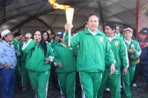Recibe Fuego Simbólico Cuahutemoc Barranco Palacio imagen 2