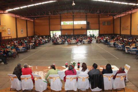 Alcalde y SMDIF de Xiloxoxtla festejan a los abuelitos con una homilía imagen 3