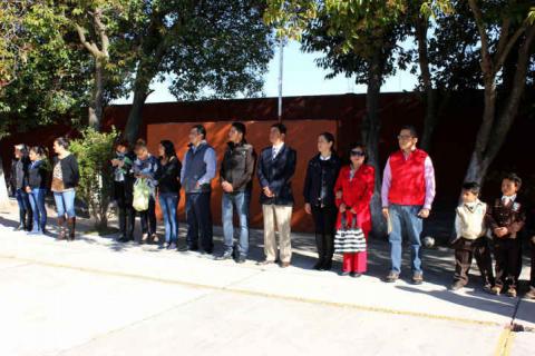 Tiene Primaria de San Felipe Sultepec nueva Sala de Usos Múltiples imagen 2