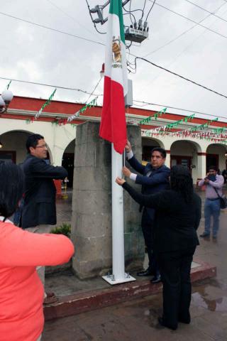 Coloca Acalde Vicente Hernández Roldán, Bandos Solemnes Patrios imagen 4