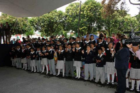 Coloca Acalde Vicente Hernández Roldán, Bandos Solemnes Patrios imagen 3