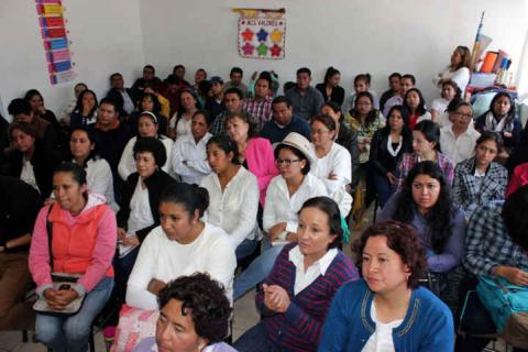 Mantiene Alcalde de Calpulalpan estrecha relación con docentes imagen 3