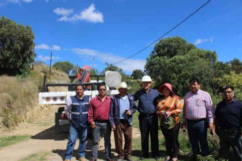 Amplian red de energía eléctrica en San Miguel del Milagro imagen 2