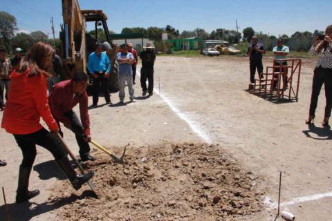 Santa Apolonia Teacalco contara con una cancha deportiva de usos múltiples imagen 1