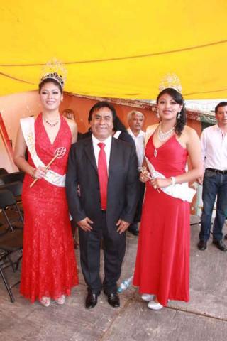 Espectacular desfile inaugura la feria “Xaloztoc 2015” imagen 2