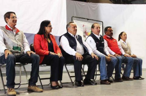 Inauguran Alcalde y Delegados Federales Feria de Servicios 2016 en Huamantla imagen 2