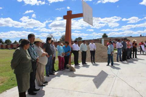 Algredo inicia trabajos de techumbre en Hueyotlipan imagen 2