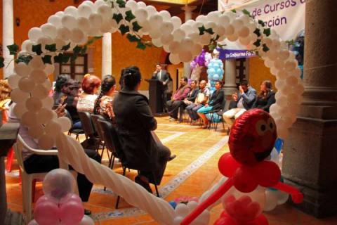 Clausuran en Calpulalpan Curso Taller de Globoflexia imagen 5