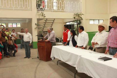 El PRI no tendrá voto corporativo de parte de la CNC imagen 3