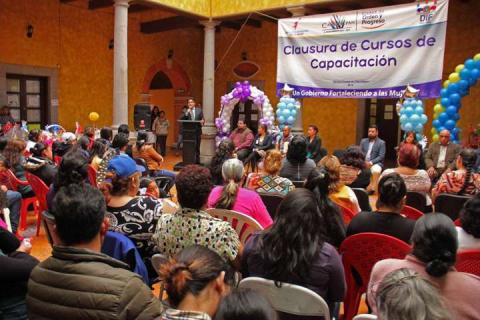 Clausuran en Calpulalpan Curso Taller de Globoflexia imagen 6