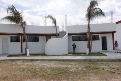 Diputado Federal beneficio a la máxima casa de estudios UAT con dos aulas imagen 2