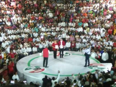El Presidente Nacional del Comité Ejecutivo Nacional del Partido Revolucionario Institucional, Manlio Fabio Beltrones Rivera, en su primer evento masivo destacó que Tlaxcala es una entidad de triunfo, apoyado por un buen gobierno que encabeza un priísta destacado como lo es Mariano González Zarur El Presidente Nacional del Comité Ejecutivo Nacional del Partido Revolucionario Institucional, Manlio Fabio Beltrones Rivera, en su primer evento masivo destacó que Tlaxcala es una entidad de triunfo, apoyado por un buen gobierno que encabeza un priísta destacado como lo es Mariano González Zarur