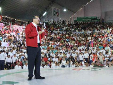 Marco Antonio Mena Rodríguez, Presidente del Comité Directivo Estatal del PRI, exhortó a la militancia y simpatizantes a la unidad como principal fortaleza para volver a obtener el triunfo electoral en la próxima contienda que se avecina. Marco Antonio Mena Rodríguez, Presidente del Comité Directivo Estatal del PRI, exhortó a la militancia y simpatizantes a la unidad como principal fortaleza para volver a obtener el triunfo electoral en la próxima contienda que se avecina.