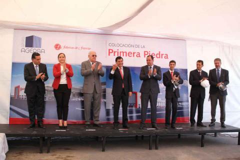 Colocan primera piedra de "Fábricas de Francia en Apizaco" imagen 1