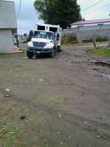 Se traga la tierra vehículos entre Panotla y Totolac imagen 2